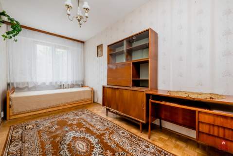 Przestronne 2 pokoje, pierwsze piętro