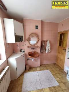DOM NA OSIEDLU MIESZKANIOWYM