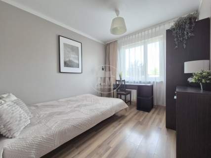OSOBNE POKOJE, BALKON, UMEBLOWANE,
