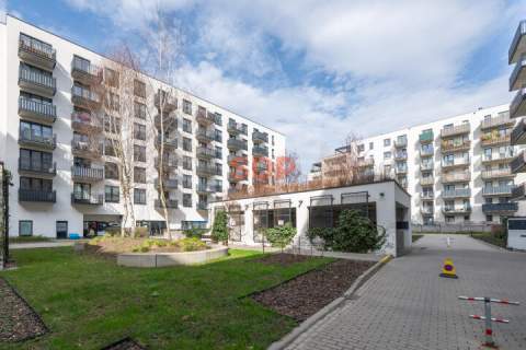Słoneczny apartament z balkonem w Centrum przy Al. Armii Krajowej