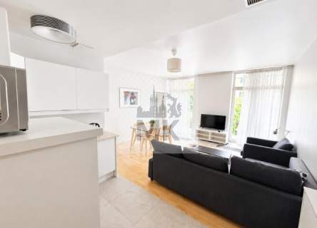 46m2 z dużym balkonem w apartamentowcu na Starym Mieście