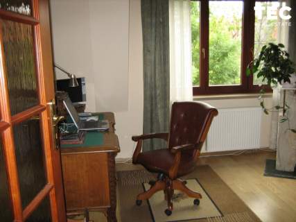 107 m 4 pokoje klimatyzacja 2005 garaż
