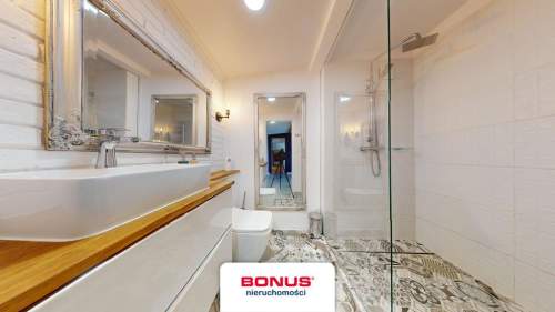 Apartament z parkingiem w pobliżu Kaskady.