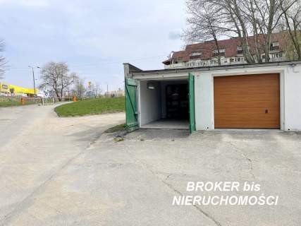 GARAŻ NA GÓRCZYNIE / ul. Wróblewskiego
