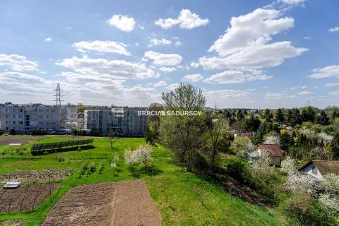 Bardzo słoneczne/3-pok.mieszkanie/2021r/garaż/62m2