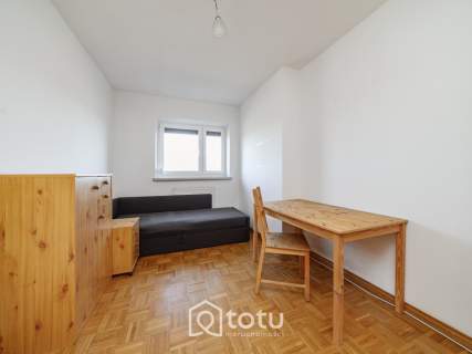    Balkon-Do Metro Kabaty- Cisza- Zamknięte Osiedle