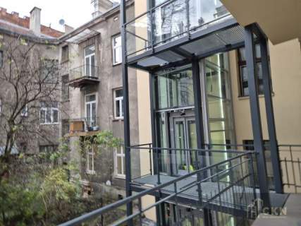 STARE MIASTO - 2 POKOJE - MIESZKANIE FRONTOWE