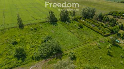 Nowotna Gmina Stegna działka o pow. 589m2
