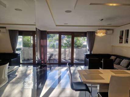 3 pokoje w APARTAMENTOWCU 2 MIEJSCA PARKINGOWE