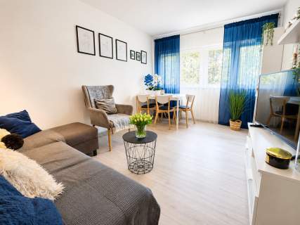 Do ZAMIESZKANIA I 2 widne pokoje I ZADBANE