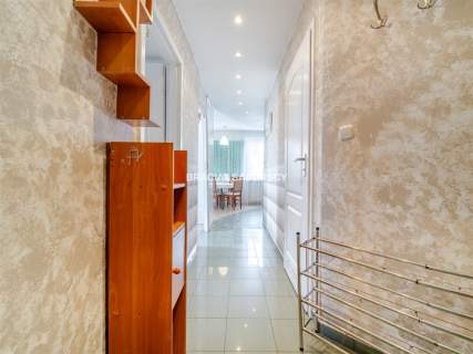 M 50M2 / 3 POKOJE / BALKON / GARAŻ / ZIELONO