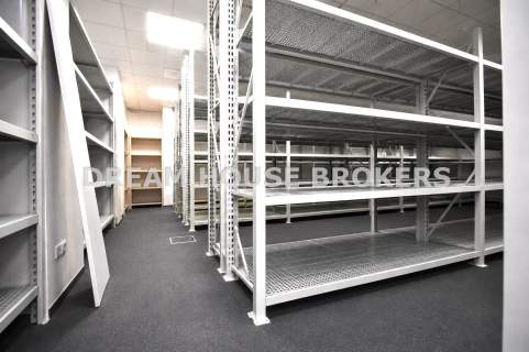 Lokal 200m2 na wynajem w Krośnie