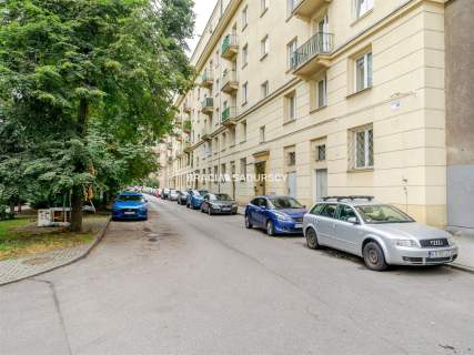 Na sprzedaż/ kawalerka z potencjałem/ 37m2