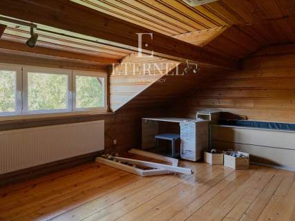 Przestronny dom 220 m2 z ogrodem - 6 pokoi