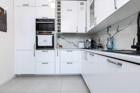 Nowoczesny apartament 68m2, 3 pokoje, 2 balkony 