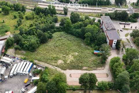 Działka inwestycyjna w przemysłowym sercu Rakowa