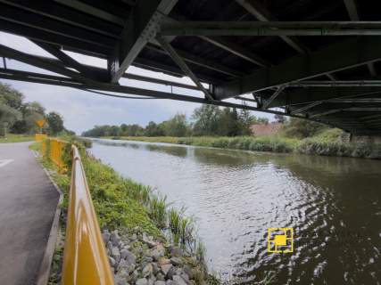 Dom Z Pięknym Widokiem Na Otwartą Przestrzeń.