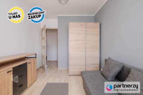 Przestronne Jasne 10m2 piwnica Trójstronne