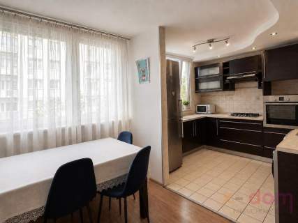 2-pokojowe mieszkanie na parterze Garderoba Balkon