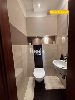 3- pokojowy apartament z balkonem w Centrum.