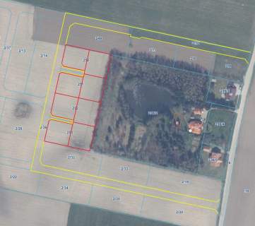 Działki po ok 900m2 pod lasem z wodociągiem