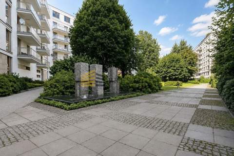 Klimatyzowany apartament z widokiem na park Patria