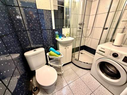 Hipoteczna-przestronne dwa pokoje, balkon, parking