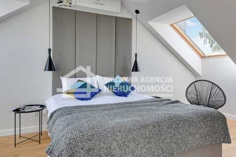 Dwupoziomowy 4-pokojowy apartament w Sopocie