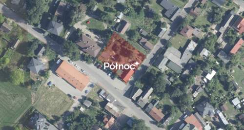 Działka w centrum Piszczaca z domem do remontu