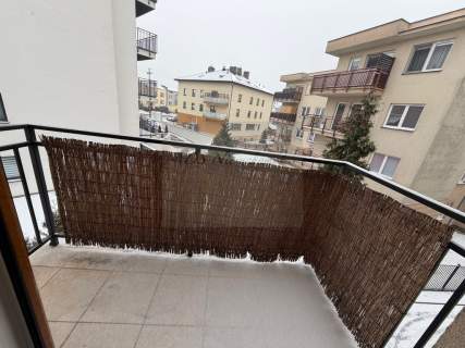 duże 2 pokoje z balkonem i garażem