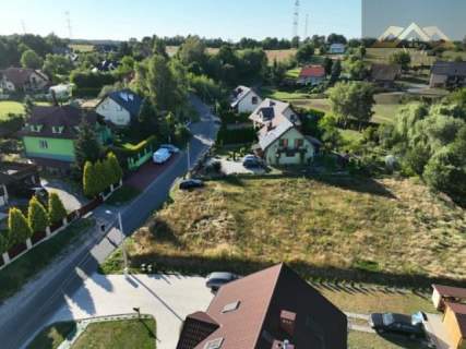 Piękna widokowa działka budowlana w centrum wsi