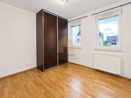 3 pokoje Balkon Zamknięte osiedle Lotnisko