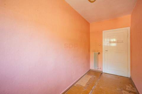 4 pokoje Osobna kuchnia Balkon