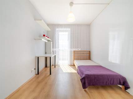 M 50M2 / 3 POKOJE / BALKON / GARAŻ / ZIELONO