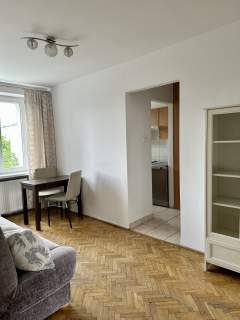 Sprzedam 48 m2, trzy pokoje, osobna kuchnia, Wola, Warszawa