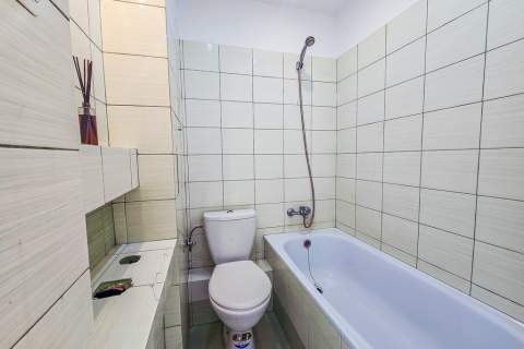 Kawalerka na Bałutach z balkonem i windą