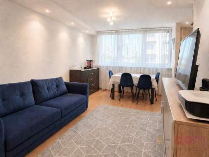 2-pokojowe mieszkanie na parterze Garderoba Balkon