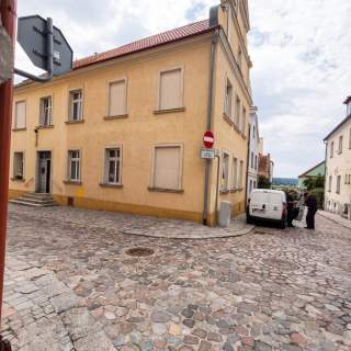 Duża przestrzeń i lokalizacja tuż przy rynku-Gniew