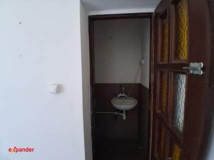Magazyn z biurem 270 m2 ogrodzony parking