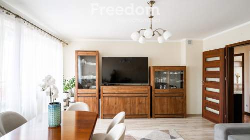 3 pokoje Balkon Świetna lokalizacja