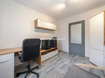 2 pok 44,5m balkon duża piwnica ul. Komandosów