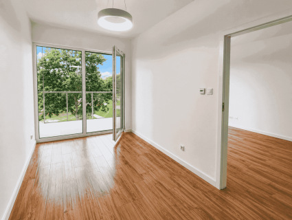widok na jezioro Drwęckie- wysoki standard, balkon, garaż, winda
