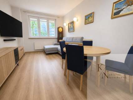 3 pokoje 60 m2 Parter Świetna lokalizacja Gdynia Grabówek