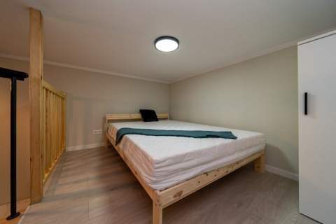 Kordeckiego 27, kawalerka z antresolą