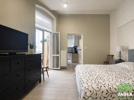 Dworcowa16 po remoncie balkon parking 63 m