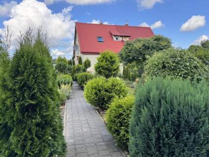 DOM W ZABUDOWIE BLIŹNIACZEJ 10 km od Kołobrzegu