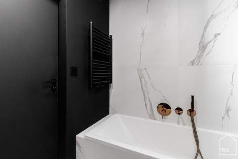 Stylowy apartament z ogródkiem os.Karolinki