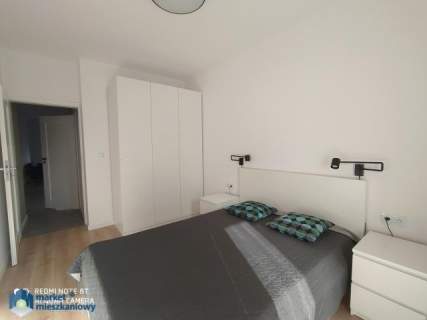 3 pokoje w apartamentowcu z garażem, przy metrze