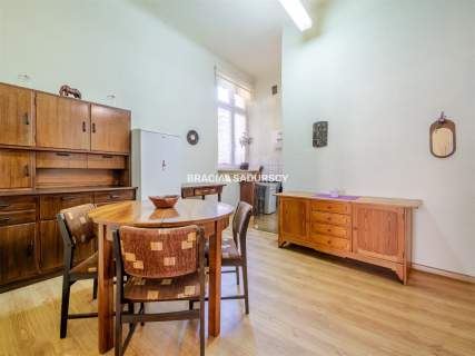 Mieszkanie w Kamienicy 58,6m2 z piwnicą 18m2