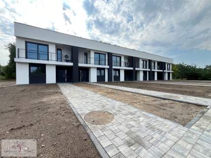 Skrajny segment 112m2 z ogrodem 500m2 - przy lesie